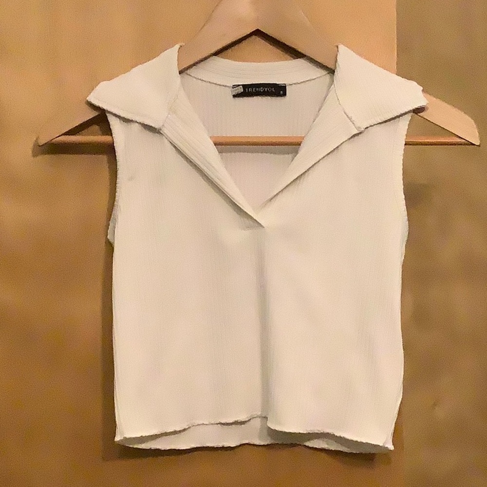 EUC Trendyol Collar Tank